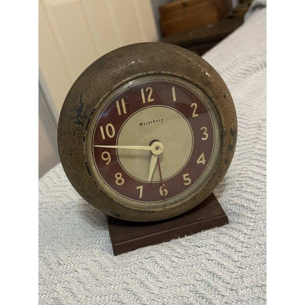 VINTAGE US Time Waterbury Alarm Clock MCM all parts wind and rings aged